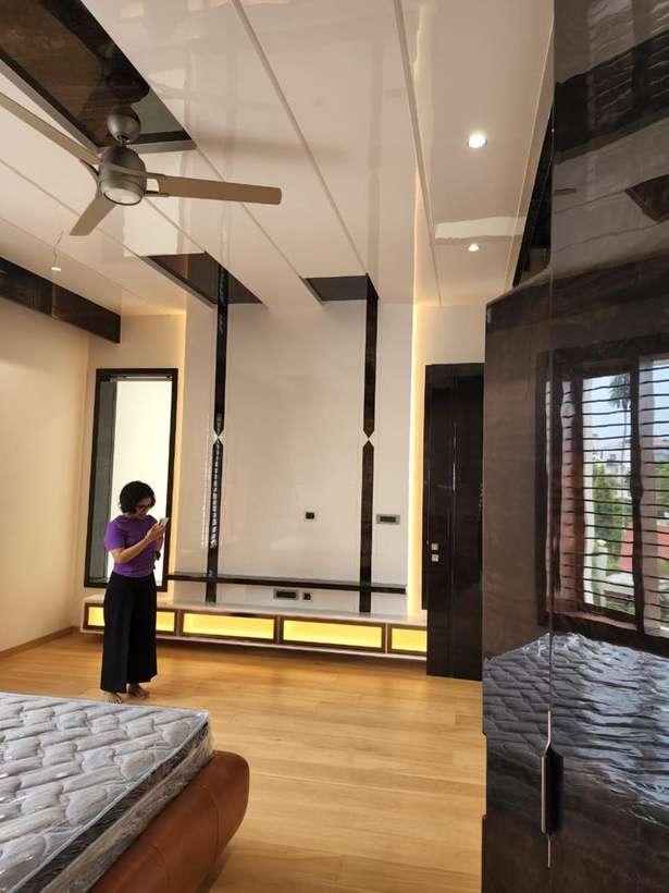 Wood & Fan Bedroom